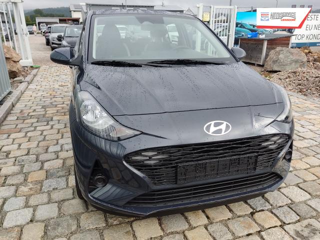 Hyundai / i10 / Grau / / / 