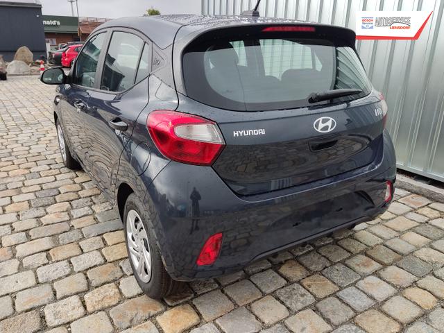 Hyundai / i10 / Grau / / / 