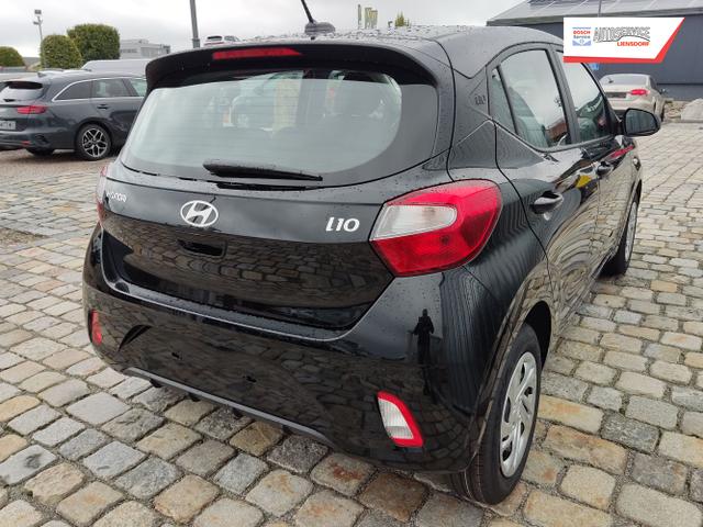 Hyundai / i10 / Schwarz / / / 
