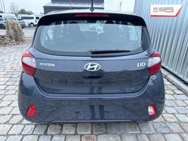 Hyundai / i10 / Grau / / / 