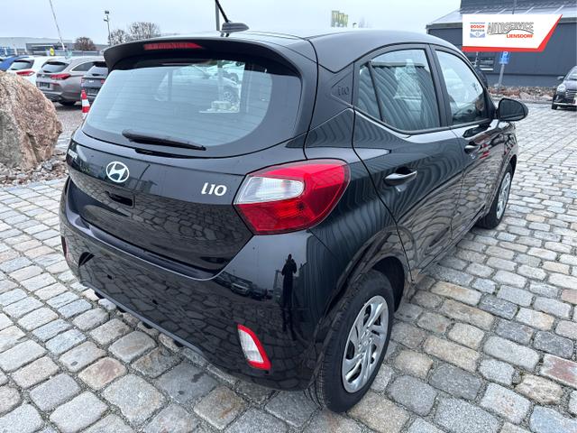 Hyundai / i10 / Schwarz / / / 