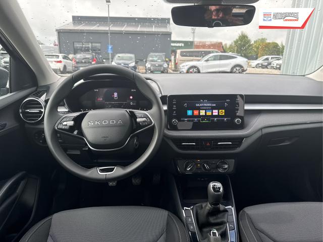 Skoda / Fabia / Grau / / / 130 Jahre 1.0 MPI 80 PS-Virtuelles Cockpit-AppleCarplay-Android-Auto-LED-Klima-Tempomat-R&uuml;ckfahrkamera-DAB-SHZ-15 Alu-sofort, Beispielbilder, ggf. teilweise mit Sonderausstattung