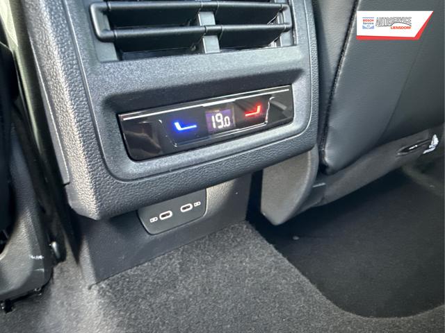 Volkswagen / Golf / Grau / / / , Beispielbilder, ggf. teilweise mit Sonderausstattung
