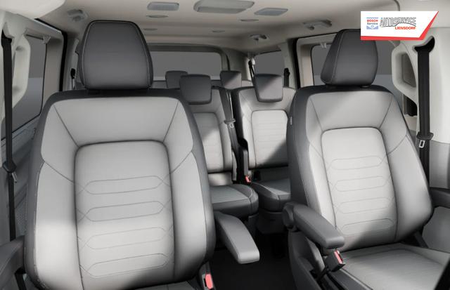 Volkswagen T7 Caravelle Style 2.0 TDI 150 Matrix Nav AHK 