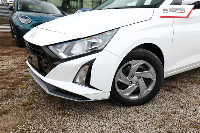 Hyundai i20 Select DCT MY26 Nav Kam PDC Klima Temp CarP 