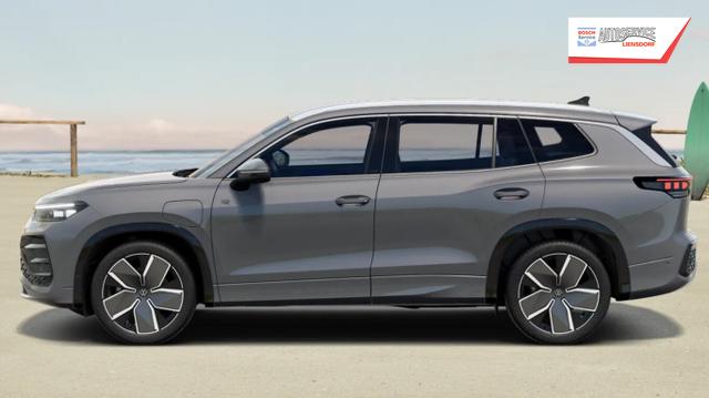 Volkswagen Tayron R-Line PHEV Matrix Nav 5JGar IqDrive+ 20Z 