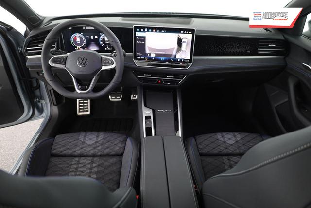 Volkswagen Passat Variant 1.5 TSI eHybrid 200 kW R-Line Black, Pano, AHK, AreaView, 19-Zoll 