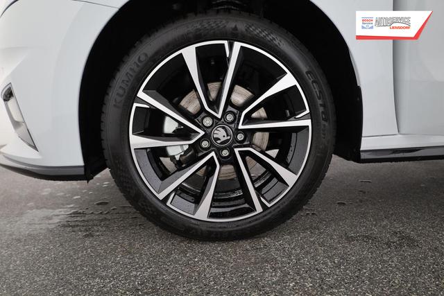 Skoda Fabia Monte Carlo 1.5 TSI DSG Carlo, Kamera, 17-Zoll, SmartLink, Ladeboden, 5-J. Garantie 