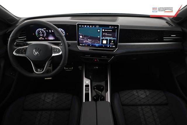 Volkswagen Passat Variant 1.5 TSI eHybrid 200 kW R-Line Black, Pano, AHK, AreaView, 19-Zoll 