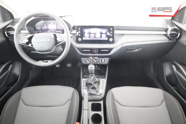 Skoda Fabia Selection 1.0 TSI Selection, Park, Winterpaket, SmartLink, 4-J Garantie 