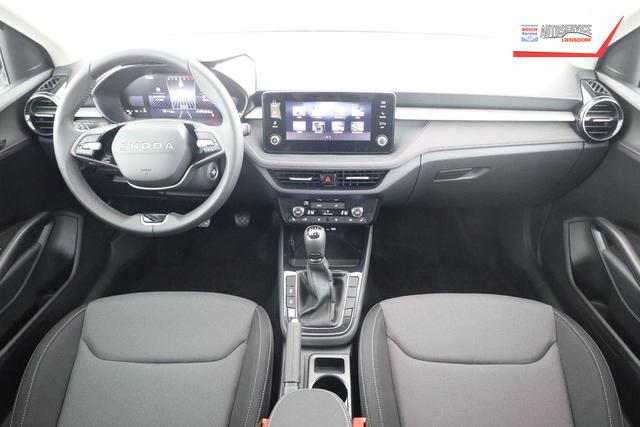 Skoda Fabia Selection 1.0 TSI 130 Jahre, LED, Kamera, Winter, 15-Zoll, 5-J. Garantie 