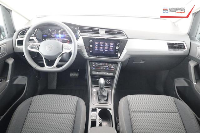 Volkswagen Touran Comfortline BMT/Start-Stopp 1.5 TSI DSG Comfortline, 7-Sitzer, AHK, Navi, Kamera, Side, Winter, 4-J. Garantie 