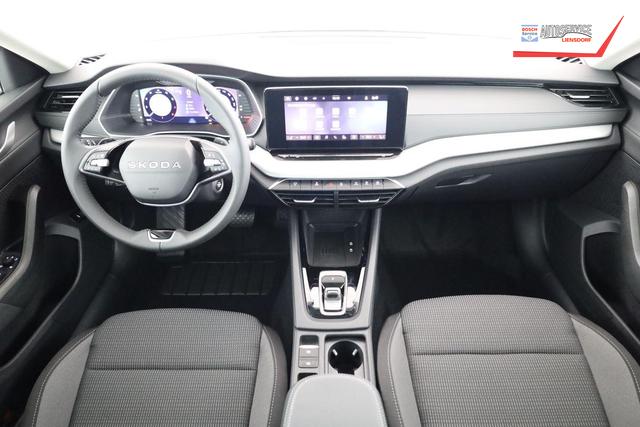 Skoda Octavia Combi 1.5 TSI mHEV 110 kW Selection DSG Selection, Side, el. Klappe, Kamera, Winter 