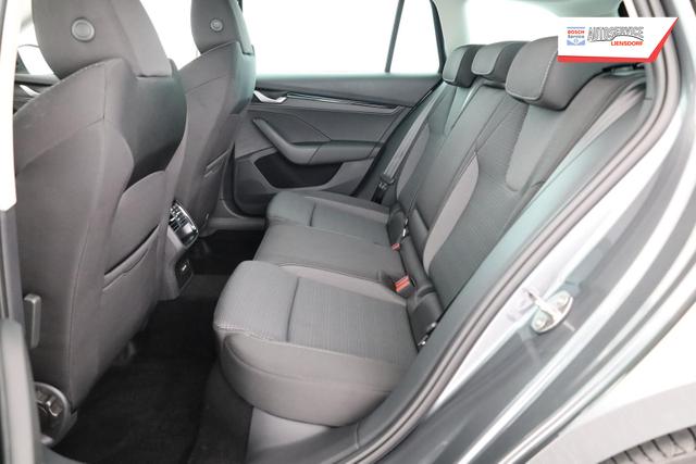 Skoda Octavia Combi 1.5 TSI mHEV 110 kW Selection DSG Selection, AHK, Side, el. Klappe, Kamera, Winter 