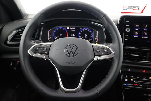 Volkswagen T-Roc Style 1.5 TSI DSG Black Style, AHK, IQ.Light, 19-Zoll, easyOpen, Navi 