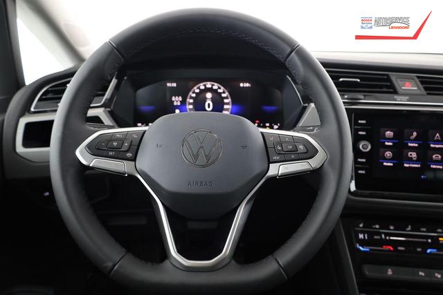 Volkswagen Touran Comfortline BMT/Start-Stopp 1.5 TSI DSG Comfortline, 7-Sitzer, AHK, Navi, Kamera, Side, Winter, 4-J. Garantie 