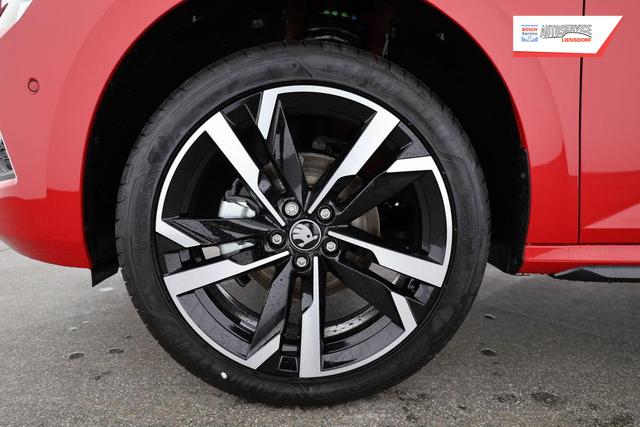 Skoda Kamiq Monte Carlo 1.5 TSI Carlo, Matrix, AHK, 18-Zoll, Pano, Navi, el. Klappe, 5 J.-Garantie 