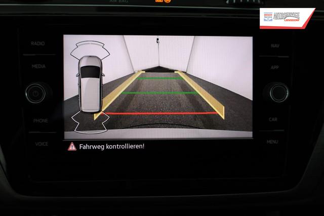 Volkswagen Touran Comfortline BMT/Start-Stopp 1.5 TSI DSG Comfortline, 7-Sitzer, AHK, Navi, Kamera, Side, Winter, 3 J.-Garantie 