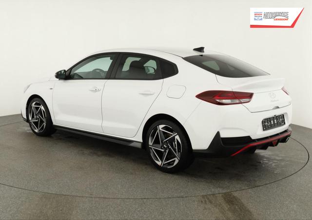 Hyundai i30 N Line 1.5 T-GDI DCT Fastback N-LINE, Navi, 18-Zoll, Kamera, LED, Winter 