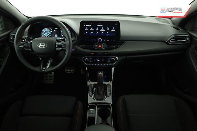 Hyundai i30 N Line 1.5 T-GDI DCT Fastback N-LINE, Navi, 18-Zoll, Kamera, LED, Winter 