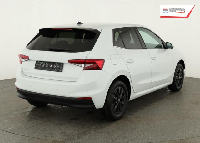 Skoda Fabia Selection 1.0 TSI DSG Selection, 15-Zoll schwarz, Winter, Ladeboden 