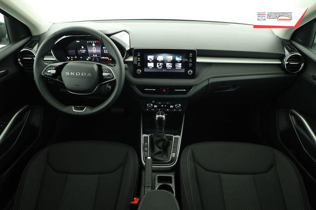 Skoda Fabia Selection 1.0 TSI DSG Selection, 15-Zoll schwarz, Winter, Ladeboden 