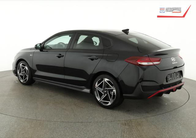 Hyundai i30 N Line 1.5 T-GDI DCT Fastback N-LINE, Navi, 18-Zoll, Kamera, LED, Winter 