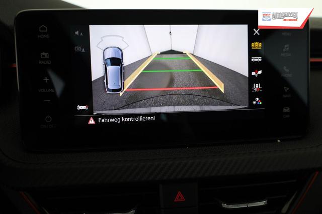 Skoda Kamiq Monte Carlo 1.0 TSI DSG Carlo, Matrix, AHK, 18-Zoll, Pano, Navi, el.Klappe, 5 J.-Garantie 