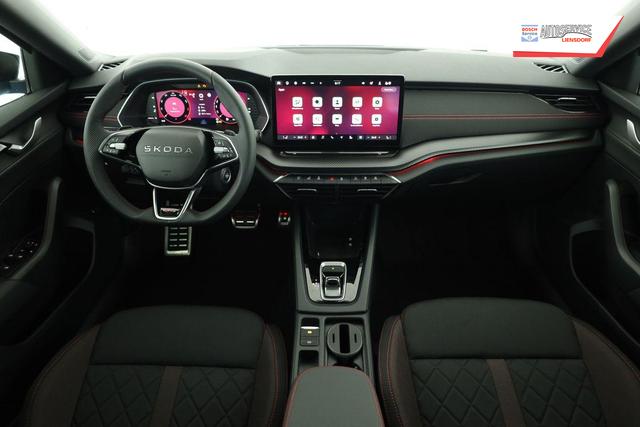 Skoda Octavia Combi 2.0 TSI 195 kW RS DSG, Pano, AHK, Navi, Matrix, Side, Winter, 5 J.-Garantie 