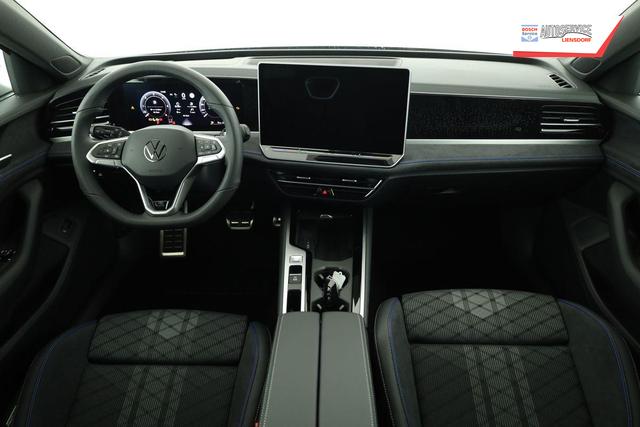 Volkswagen Passat Variant 2.0 TDI 142 kW 4Motion R-Line DSG 4M Black, AHK, IQ.Light, HUD, 19-Zoll, AreaView, Navi, Side 
