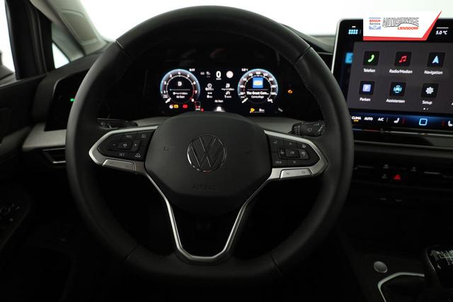 Volkswagen Golf 1.5 TSI 110 kW Life VIII Variant Life, AHK, easyOpen, Kamera, Winter, 3-J Garantie 