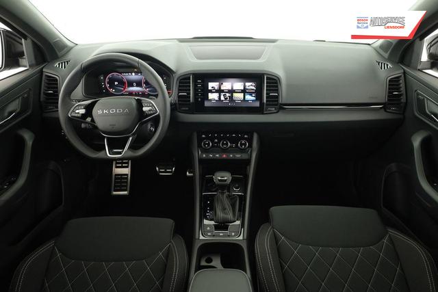 Skoda Karoq Sportline 1.5 TSI DSG Sportline, AHK, Navi, CANTON, Matrix, AreaView, Side, Kamera, el. Klappe, FS-beheizbar 