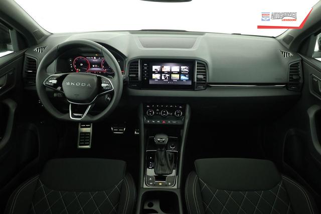 Skoda Karoq Sportline 4x4 2.0 TDI DSG Sportline, Pano, AHK, Navi, Matrix, AreaView, Side, Kamera, el. Klappe, FS-beheizbar, Winter 