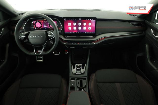 Skoda Octavia Combi 2.0 TSI 195 kW RS DSG, AHK, Navi, Matrix, Side, Winter, 5 J.-Garantie 