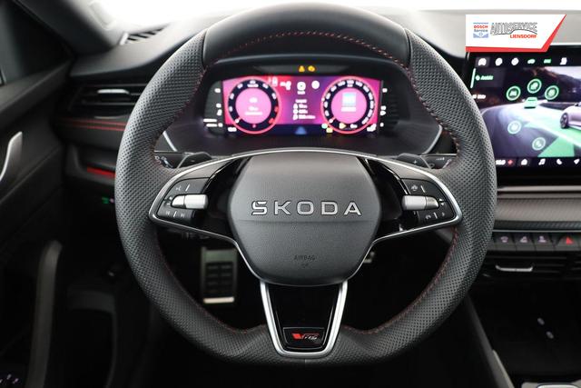 Skoda Octavia Combi 2.0 TSI 195 kW RS DSG, Pano, Standheizung, AHK, Navi, Matrix, Canton, Side, Winter, 5 J.-Garantie 