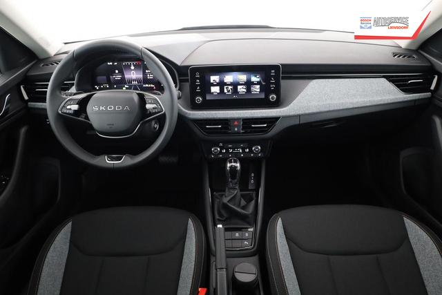 Skoda Kamiq Selection 1.0 TSI DSG Selection, Matrix, Kamera, Ladeboden, Winter, 16-Zoll 