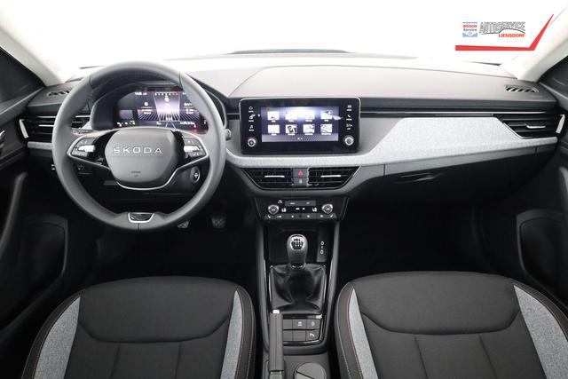 Skoda Kamiq Selection 1.5 TSI Selection, AHK, LED, Kamera, Ladeboden, Winter 