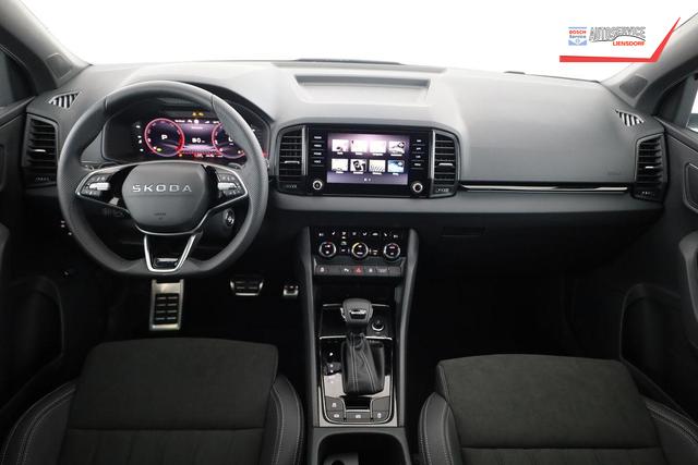 Skoda Karoq Sportline 1.5 TSI DSG Sportline, Pano, AHK, Navi, Matrix, Side, Winter, 5 J.-Garantie 