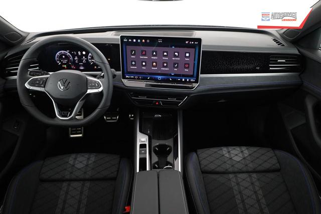 Volkswagen Passat Variant 2.0 TDI 142 kW 4Motion R-Line DSG 4M R-LINE, Pano, AHK, IQ.Light, HUD, 19-Zoll, AreaView, Navi, Side 