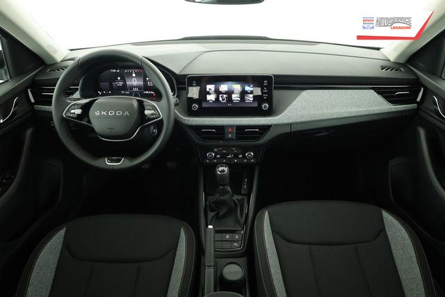 Skoda Kamiq Selection 1.5 TSI Selection, AHK, LED, Kamera, Ladeboden, Winter, 16-Zoll 