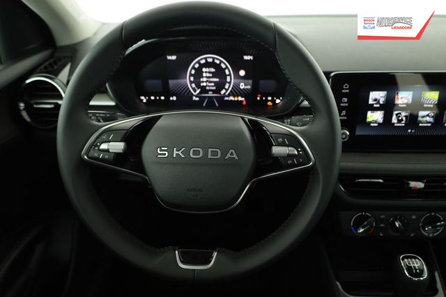 Skoda Fabia Selection 1.0 TSI Selection, AHK, Tempomat, Ladeboden, Park, Winterpaket, SmartLink, 4-J Garantie 