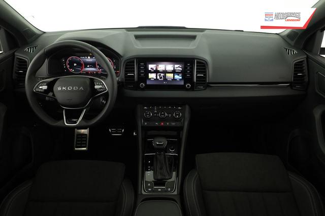 Skoda Karoq Sportline 1.5 TSI DSG Sportline, Pano, AHK, Navi, Matrix, Side, Winter, 5 J.-Garantie 