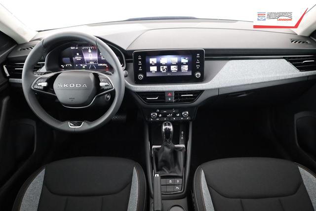 Skoda Kamiq Selection 1.0 TSI DSG Selection, AHK, Matrix, Kamera, Ladeboden, Winter, 16-Zoll 