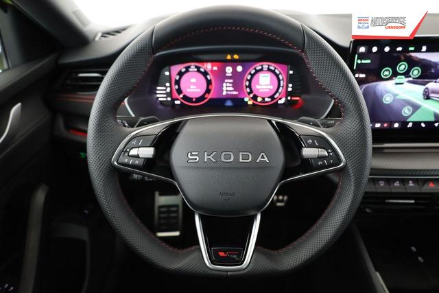 Skoda Octavia Combi 2.0 TSI 195 kW RS DSG, Pano, Standheizung, AHK, Navi, Matrix, Sound, Side, Winter, 5 J.-Garantie 