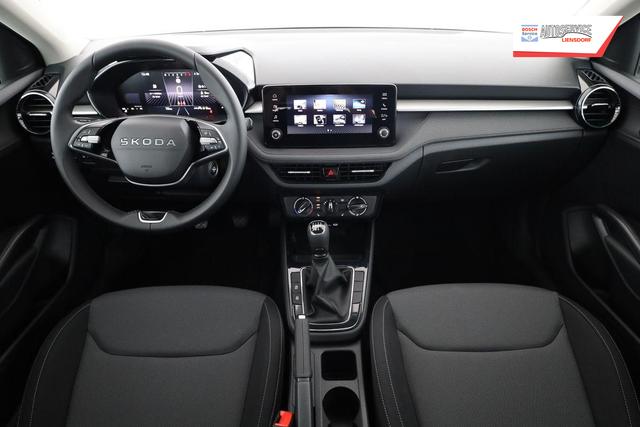 Skoda Fabia Selection 1.0 TSI Selection, AHK, Tempomat, Ladeboden, Park, Winterpaket, SmartLink, 4-J Garantie 