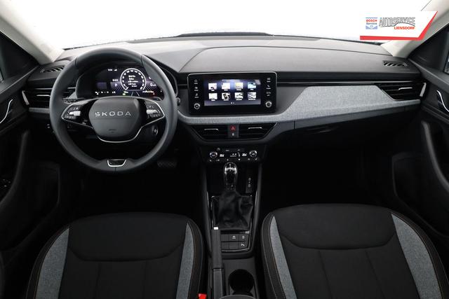 Skoda Kamiq Selection 1.5 TSI DSG Selection, AHK, LED, Kamera, Ladeboden, Winter, 16-Zoll 