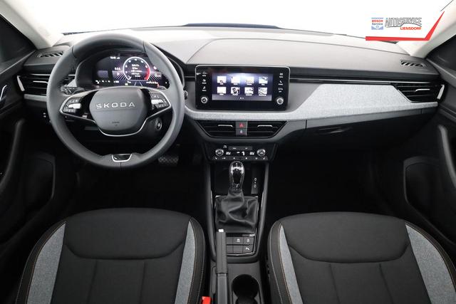 Skoda Kamiq Selection 1.5 TSI DSG Selection, AHK, LED, Kamera, Ladeboden, Winter, 16-Zoll 