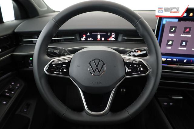 Volkswagen ID.7 Pro 210 kW Black, HuD, IQ.Light, IQ.Drive, AreaView, Side, 20-Zoll 