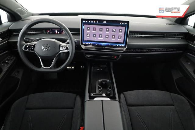Volkswagen ID.7 Pro 210 kW Black, HuD, IQ.Light, IQ.Drive, AreaView, Side, 20-Zoll 