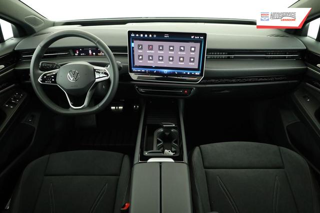 Volkswagen ID.7 Pro 210 kW Black, AHK, HuD, IQ.Light, IQ.Drive, AreaView, Side, 19-Zoll 